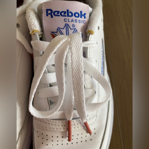 Classic Reeboks - Picture 10 of 10